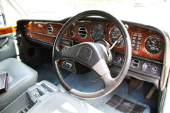 Rolls Royce Silver Wraith 2
